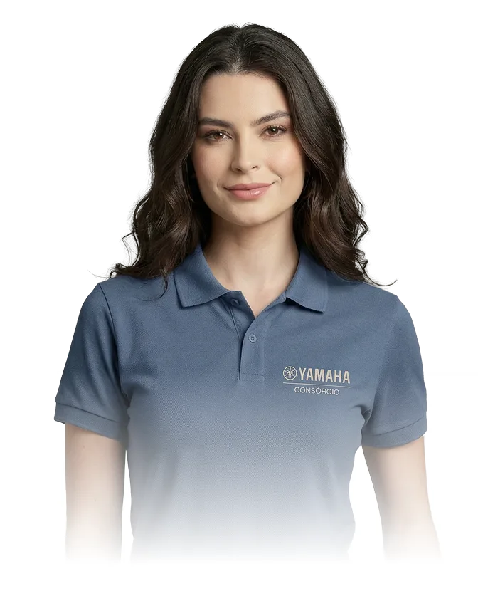 Profissional vestindo camisa polo personalizada